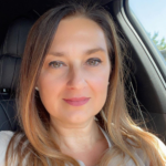 Eszter Kotroczo - Translator in Dutch, English and Hungarian