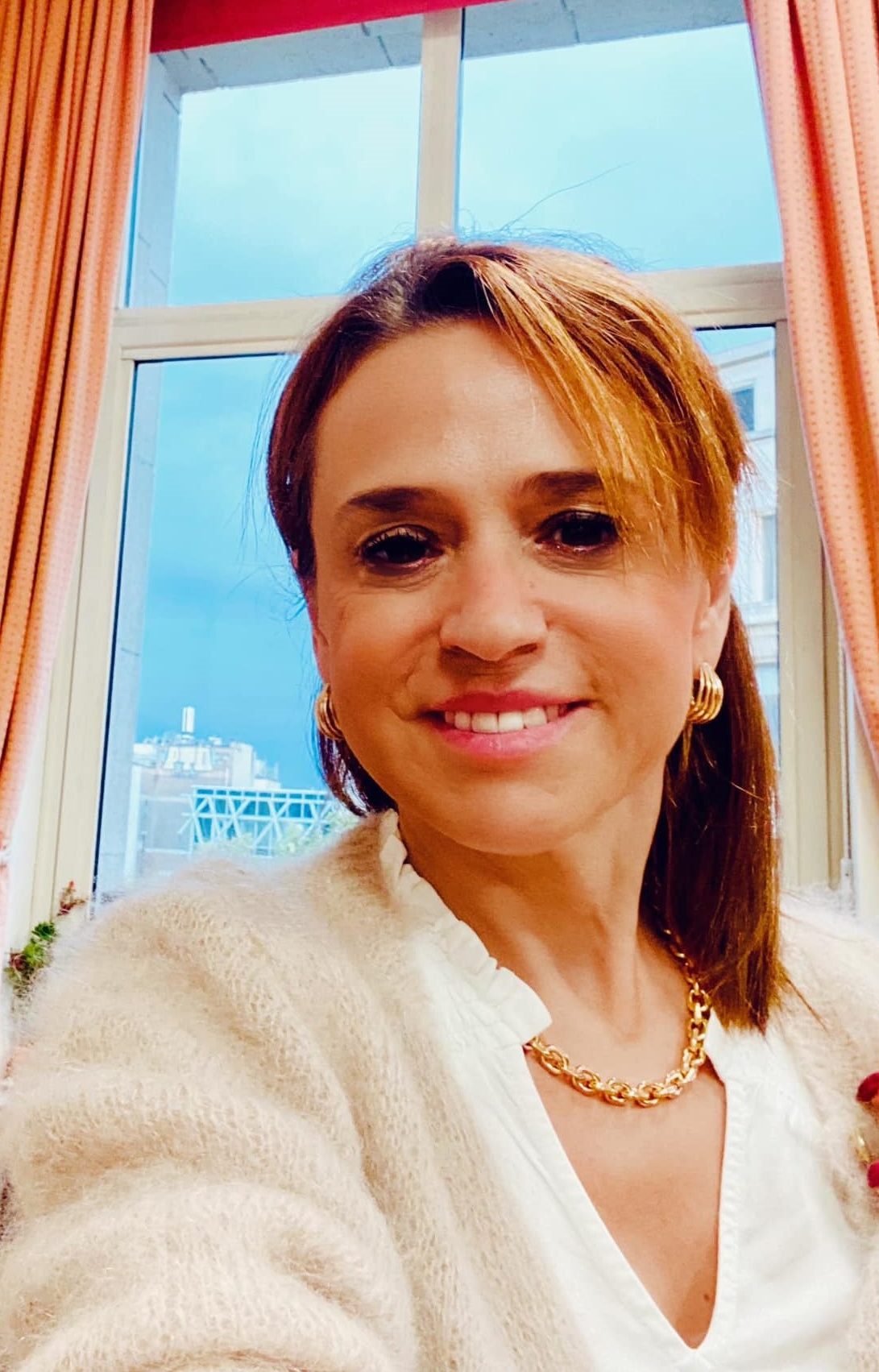 Viktoriya Havrylova - Translator and Interpreter in English, French, Polish, Russian and Ukrainian